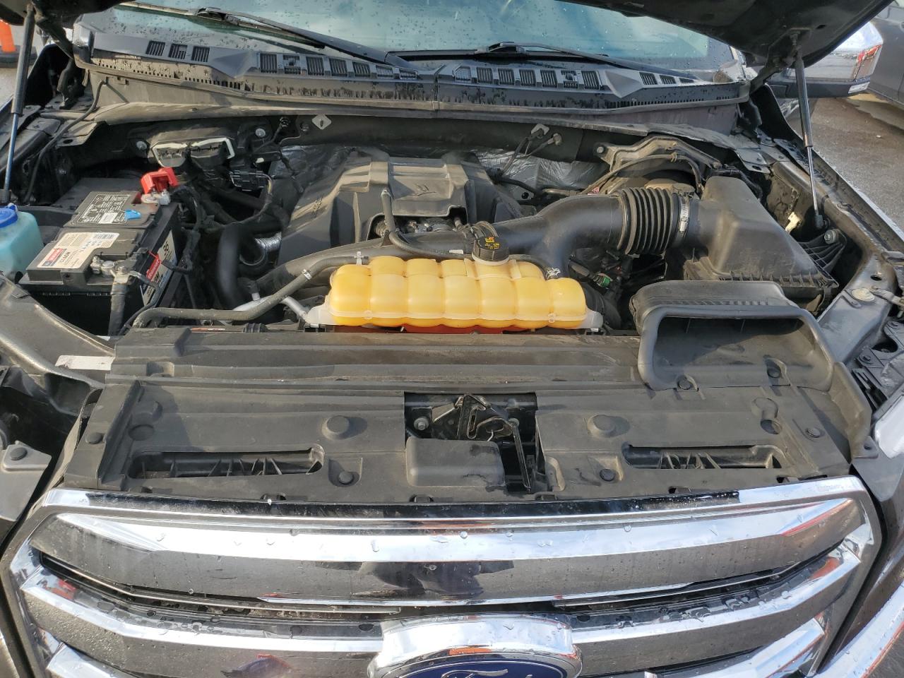 Ford F-150 Supercrew Image 9