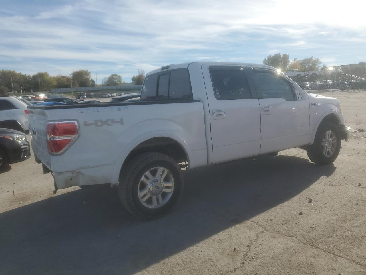 Ford F-150 Supercrew Image 12