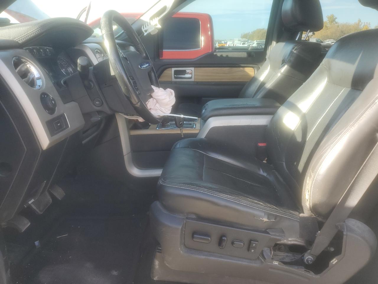 Ford F-150 Supercrew Image 6