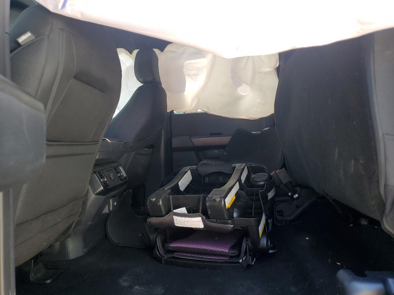 Ford F-150 Supercrew Image 12