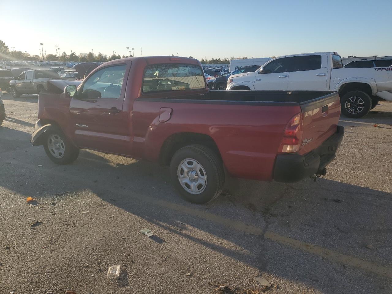 Toyota Tacoma Image 2