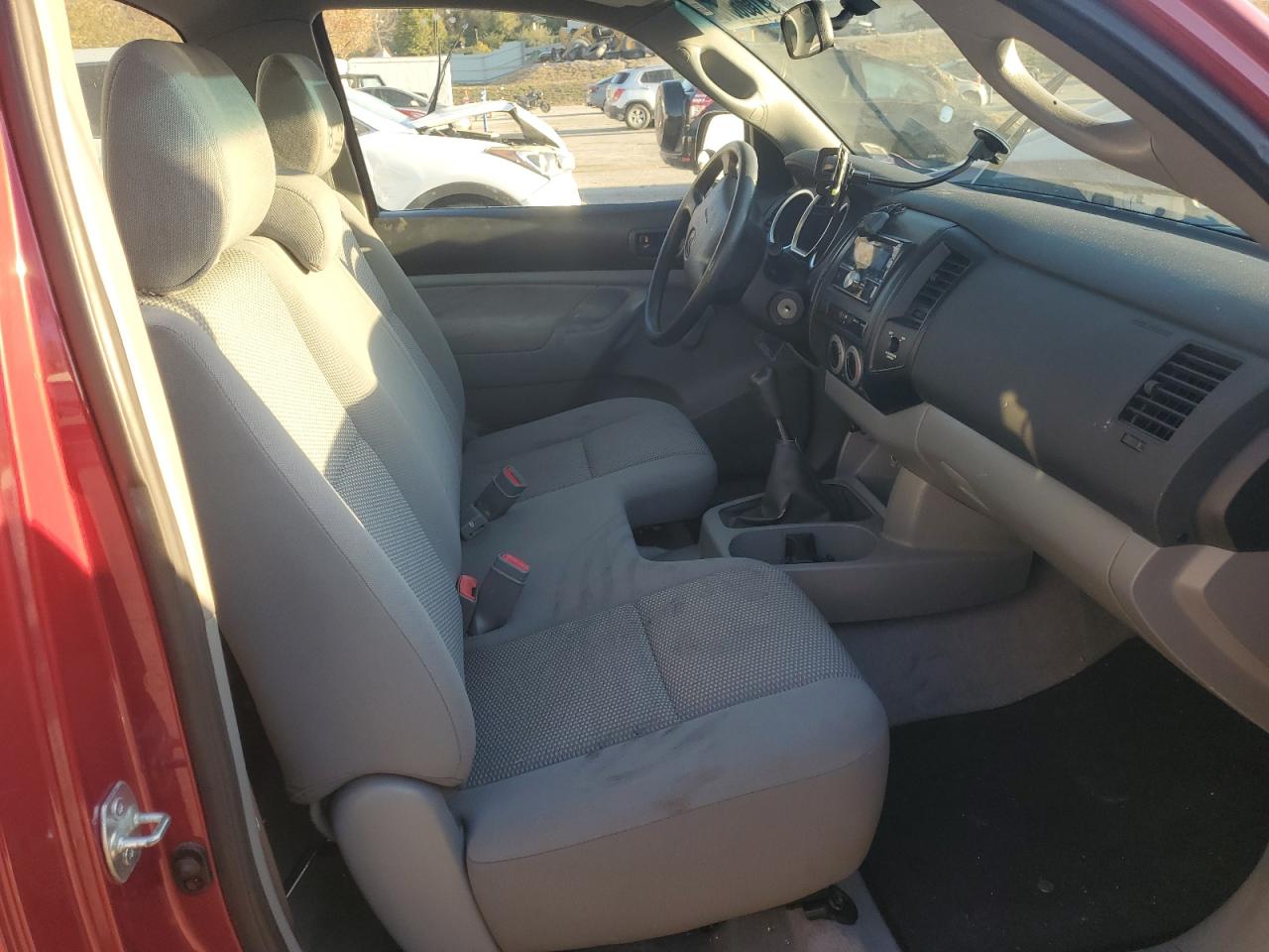 Toyota Tacoma Image 11