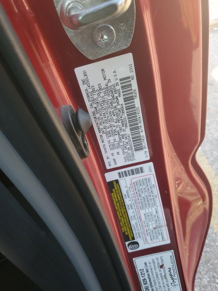 Toyota Tacoma Image 9