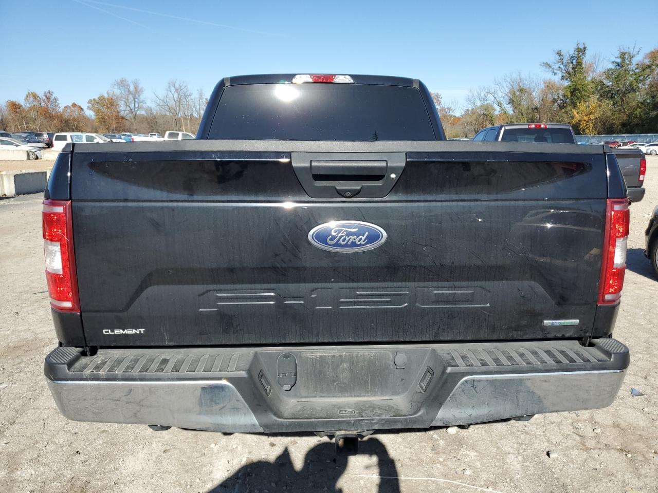 Ford F-150 Supercrew Image 8