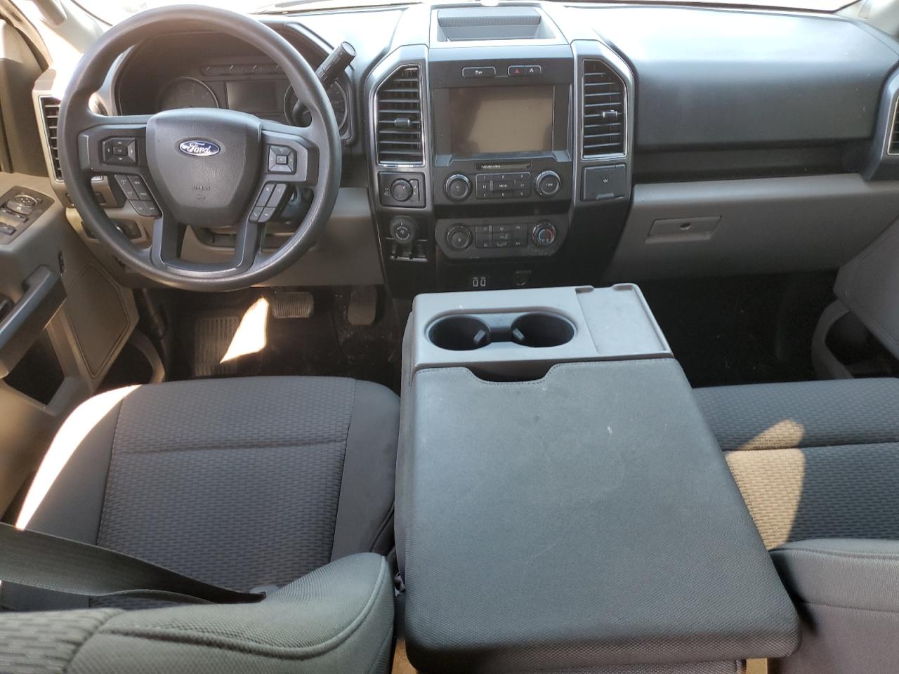 Ford F-150 Supercrew Image 7