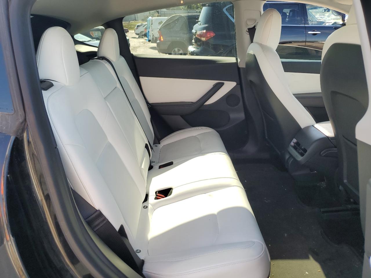 Tesla Model Y Image 11