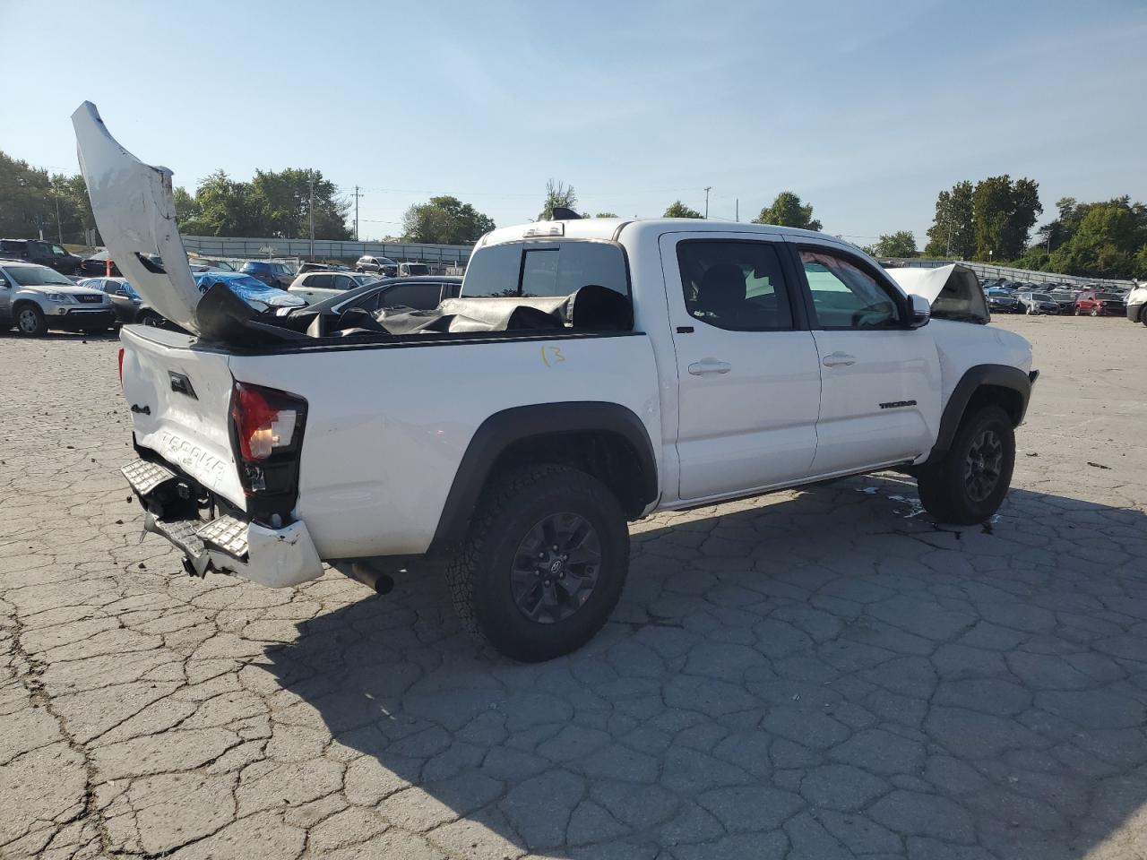Toyota Tacoma Double Cab Image 4