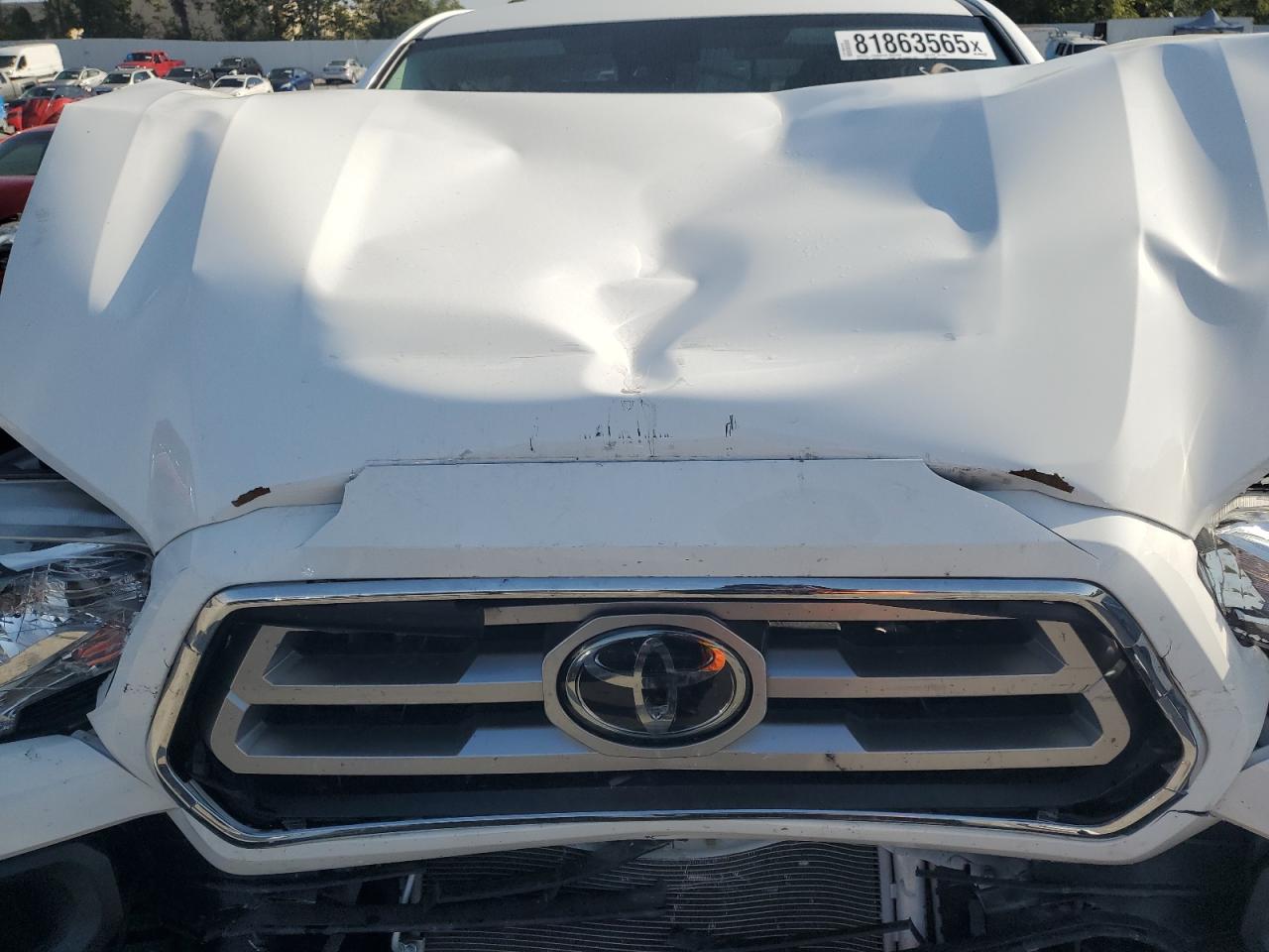 Toyota Tacoma Double Cab Image 11