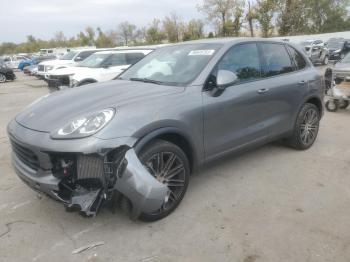  Salvage Porsche Cayenne
