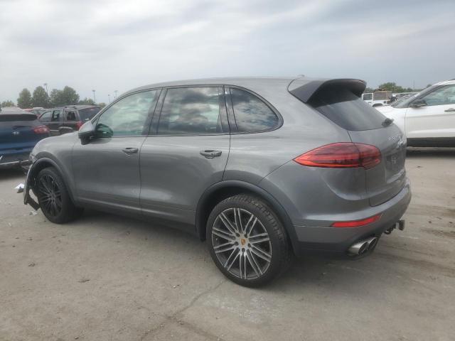 Porsche Cayenne S Image 3