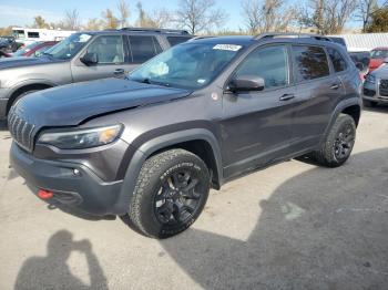 Salvage Jeep Cherokee