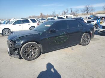  Salvage Chrysler 300