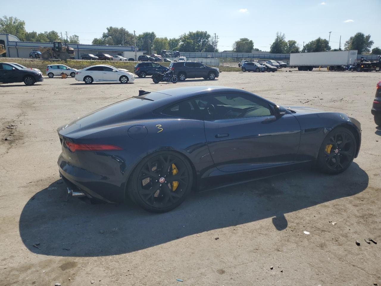 Jaguar F-TYPE R Image 2