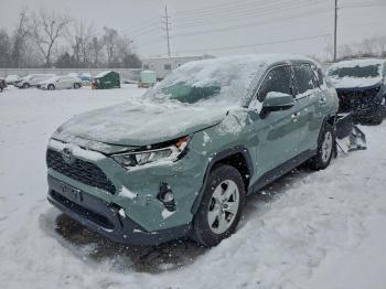  Salvage Toyota RAV4