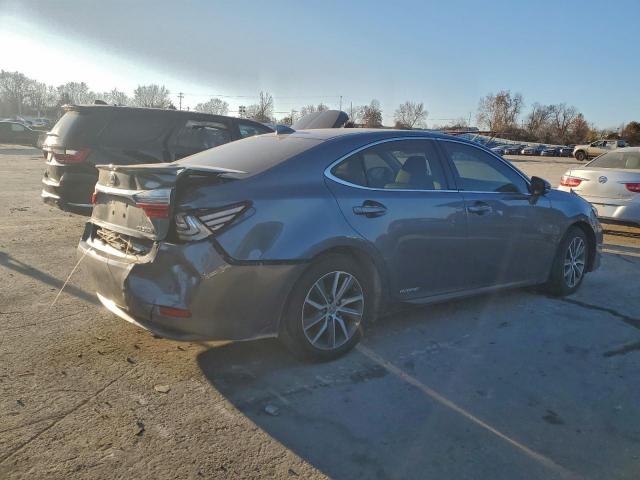 Lexus Es 300h Image 5