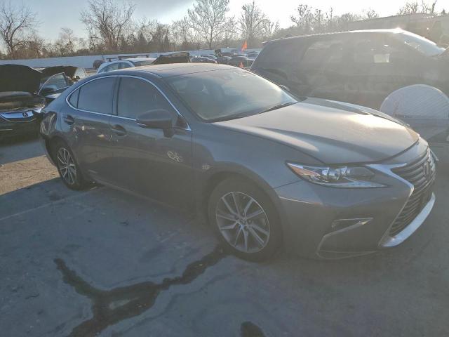 Lexus Es 300h Image 3