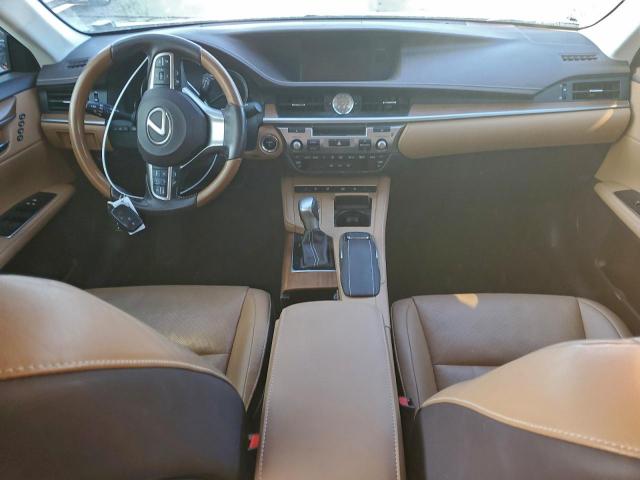 Lexus Es 300h Image 2