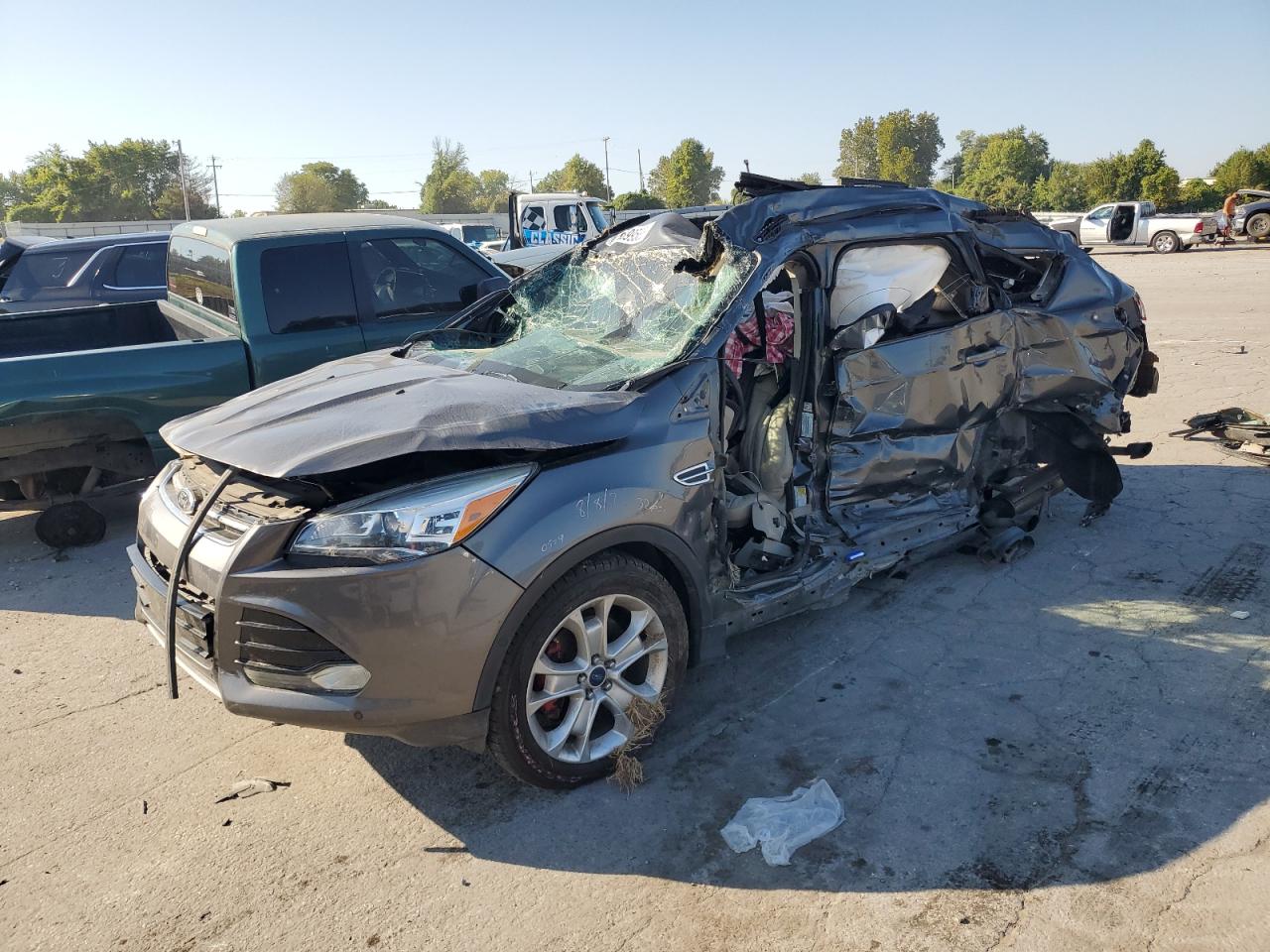 Ford Escape Titanium Image 1