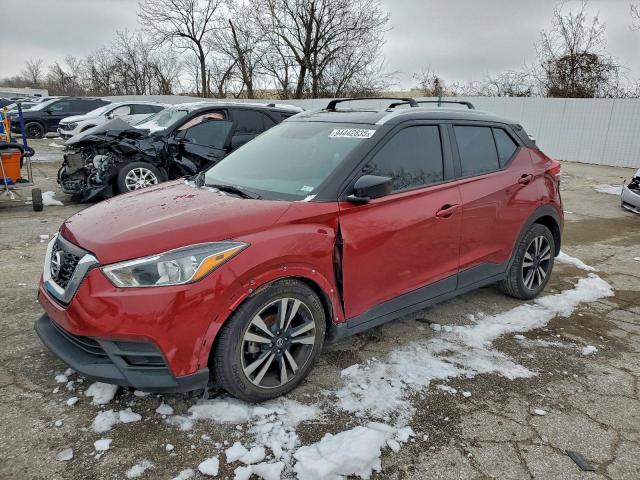  Salvage Nissan Kicks