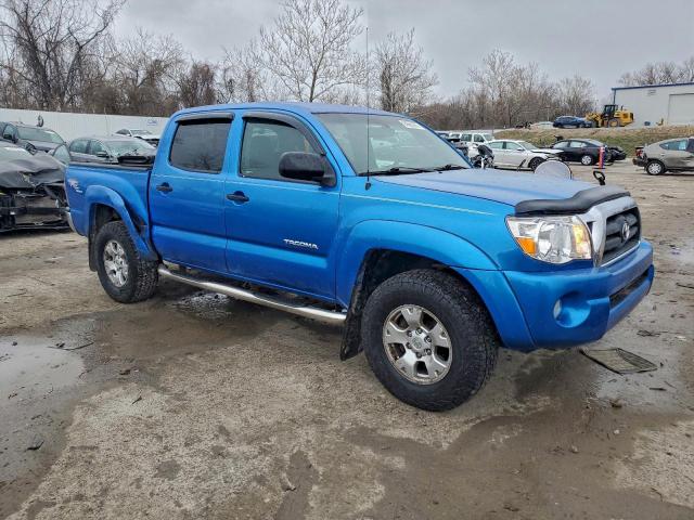 Toyota Tacoma Double Cab Image 12