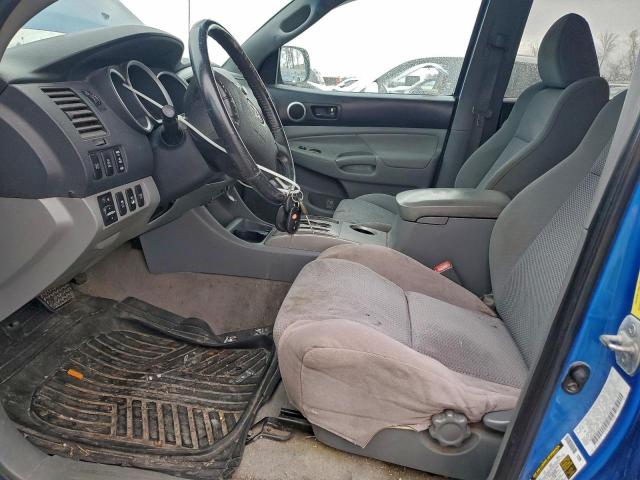 Toyota Tacoma Double Cab Image 4