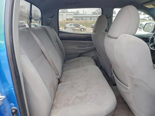 Toyota Tacoma Double Cab Image 8