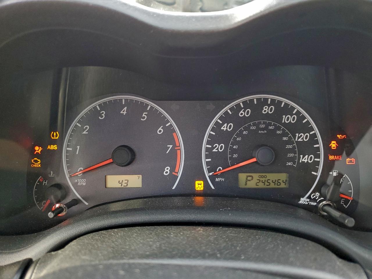 Toyota Corolla Base Image 10