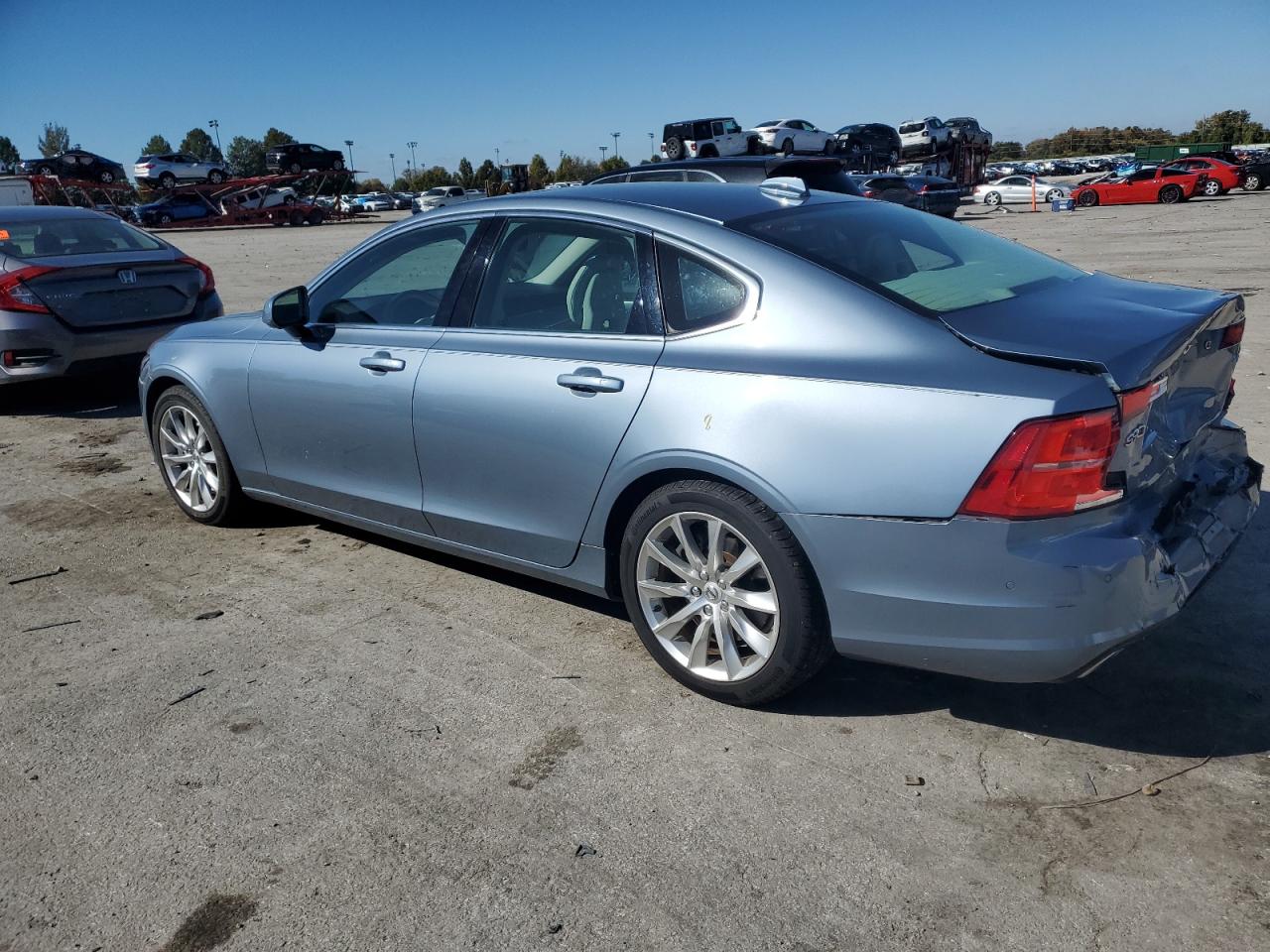Volvo S90 T6 Momentum Image 6