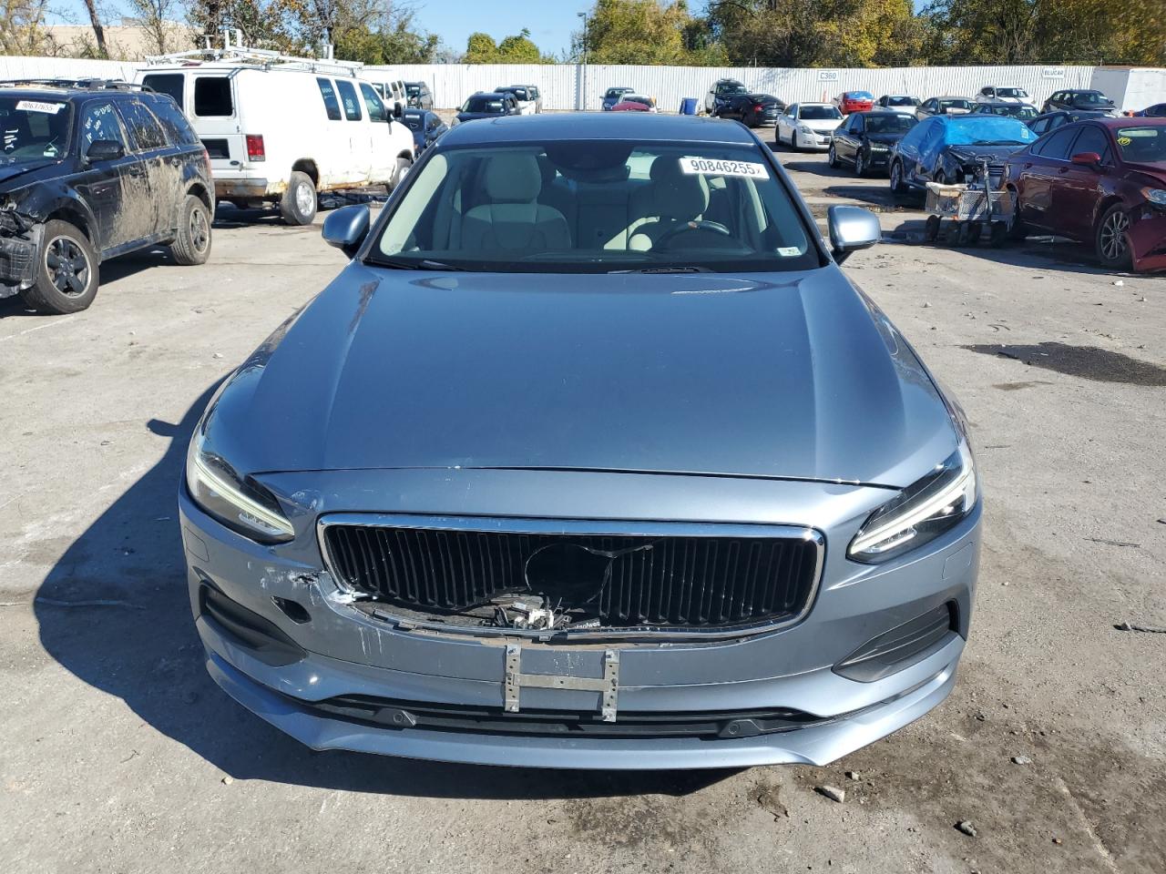 Volvo S90 T6 Momentum Image 11