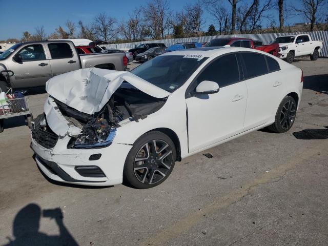  Salvage Volvo S60