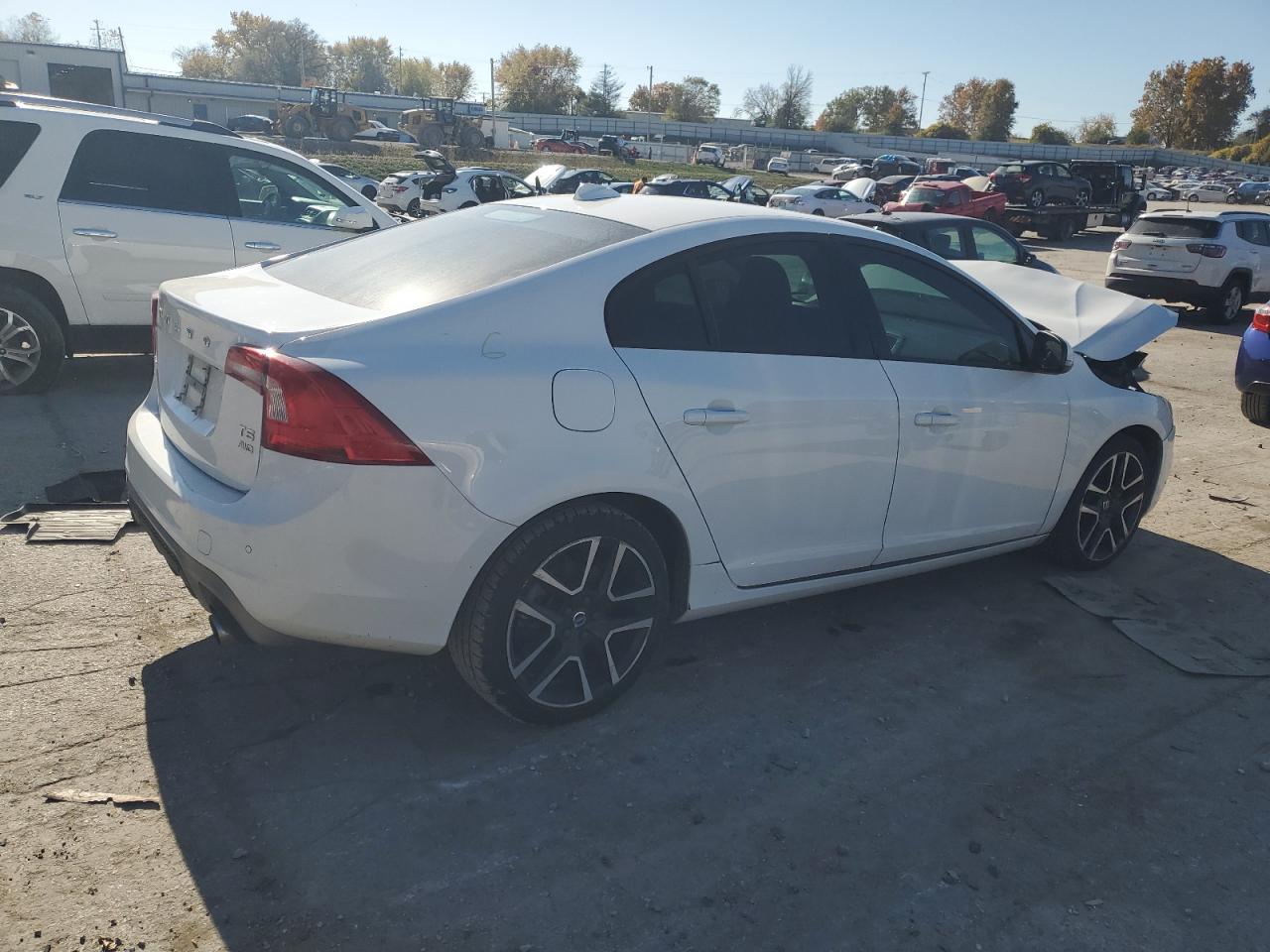 Volvo S60 Dynamic Image 4