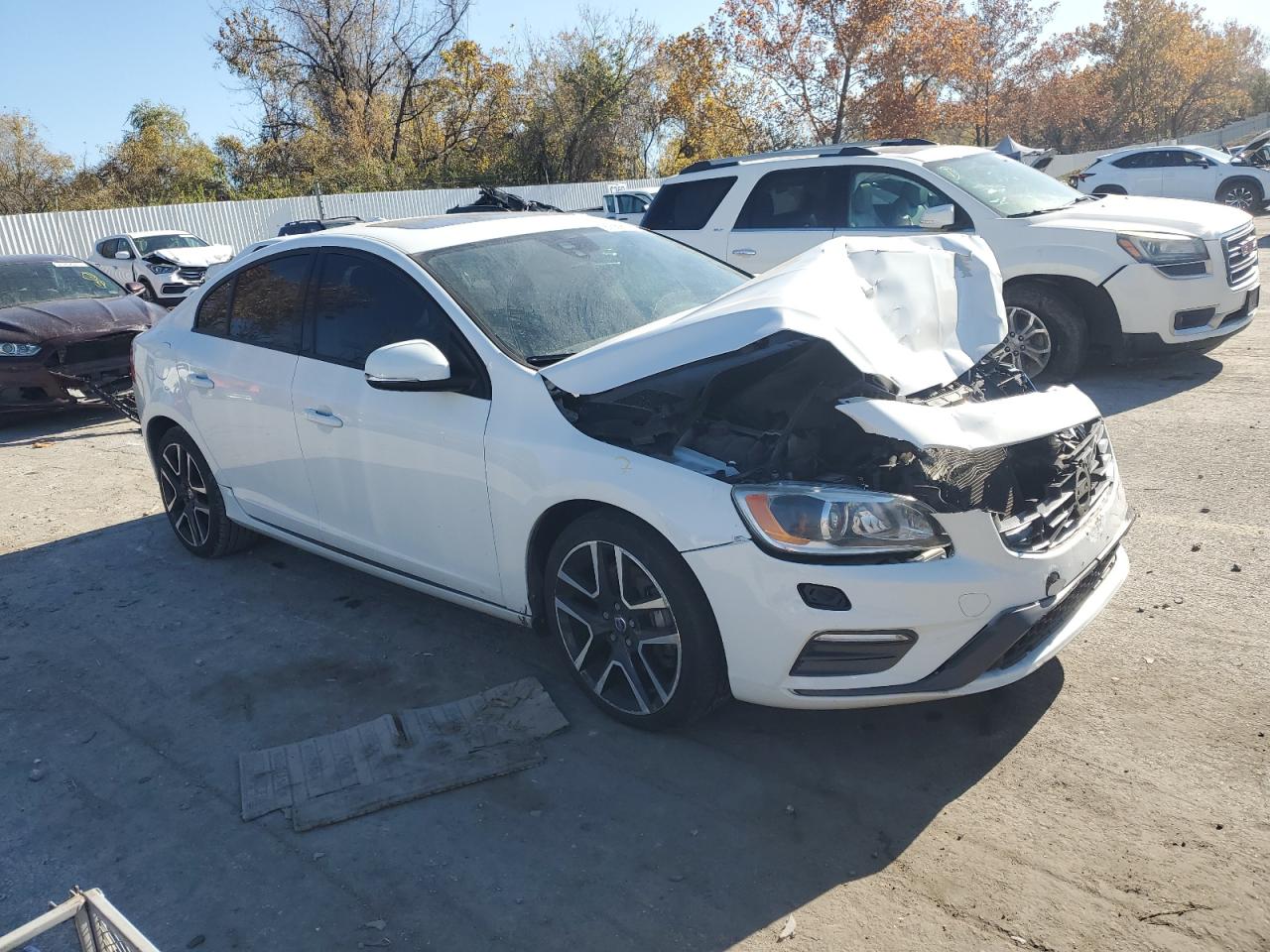 Volvo S60 Dynamic Image 8