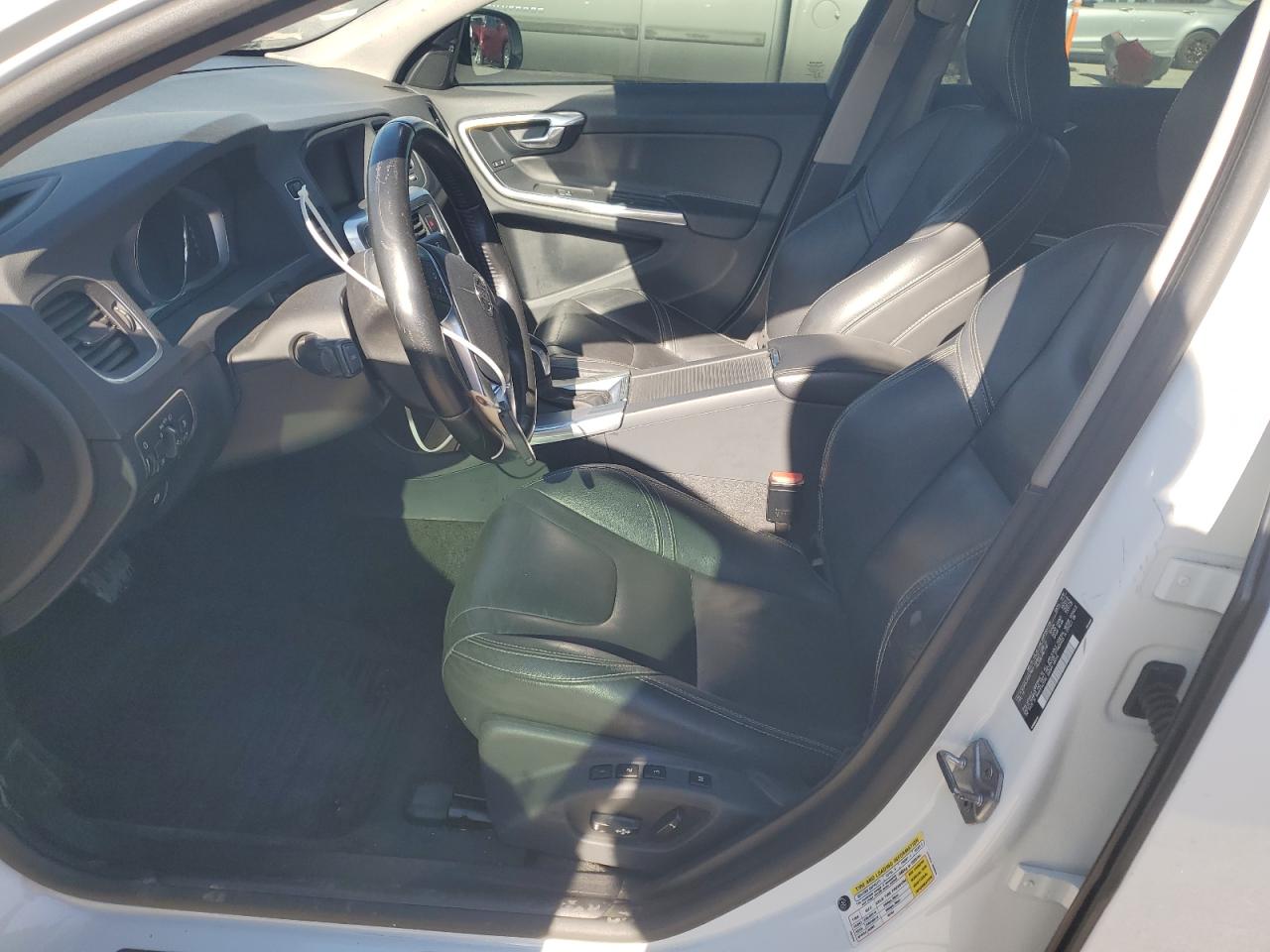 Volvo S60 Dynamic Image 10