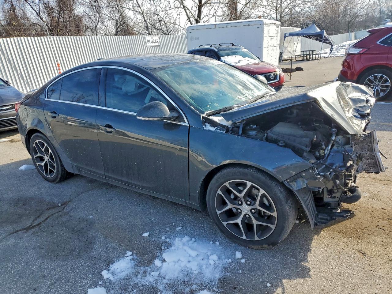 Buick Regal Sport Touring Image 3