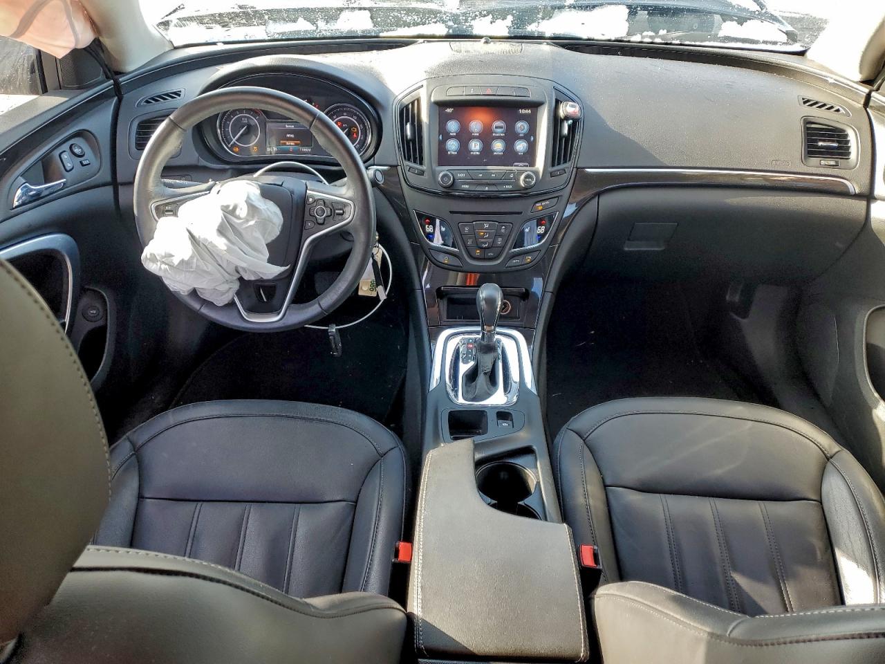 Buick Regal Sport Touring Image 5