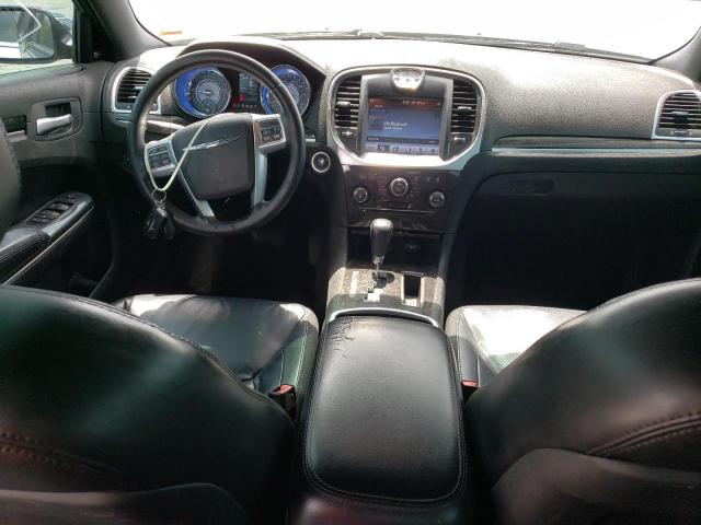 Chrysler 300 Limited Image 6