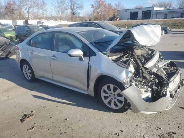 Toyota Corolla Le Image 3