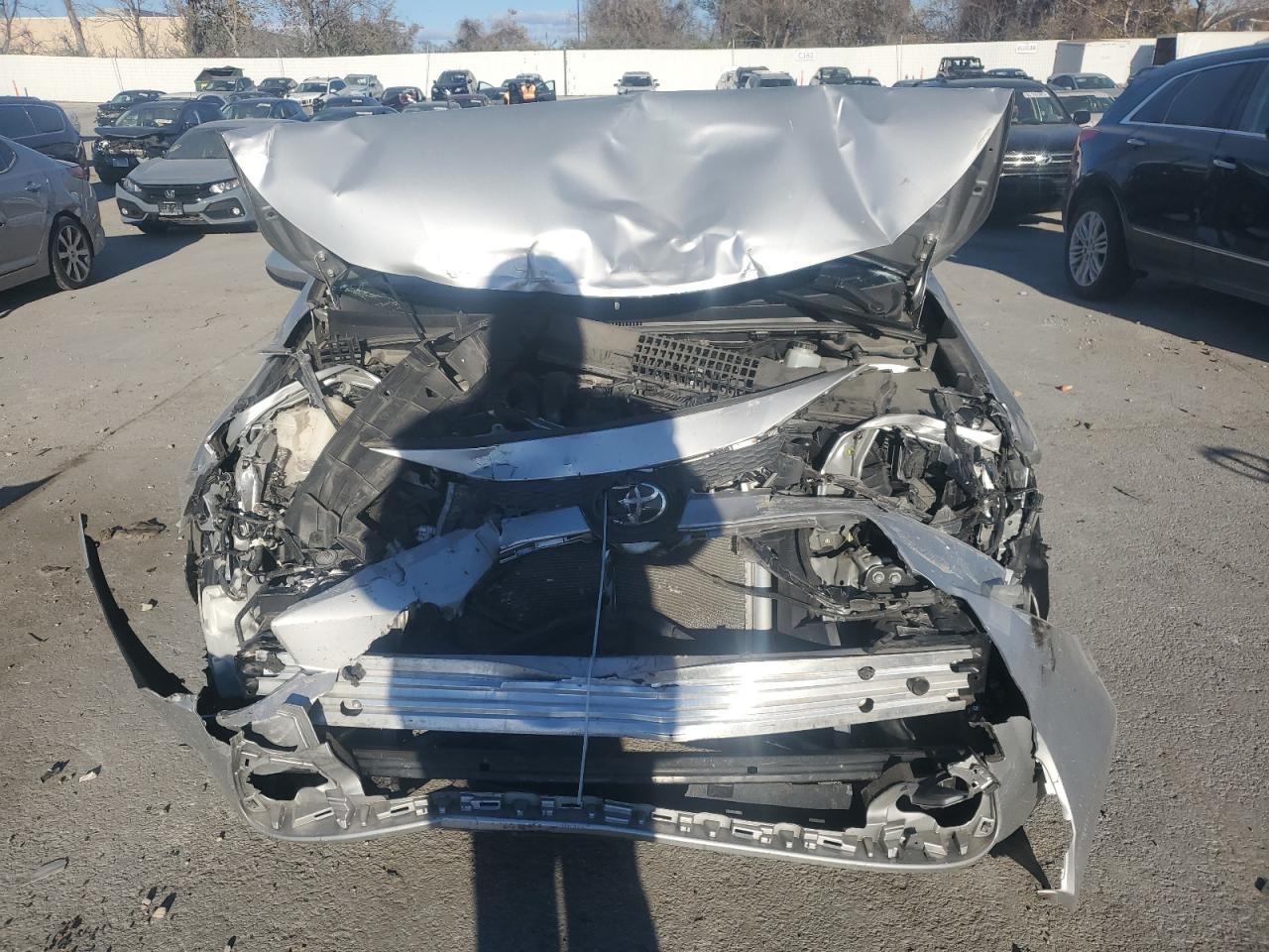 Toyota Corolla Le Image 9