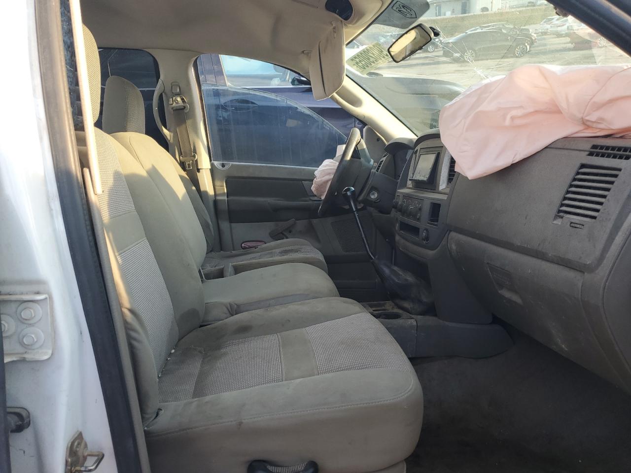 Dodge Ram 2500 St Image 11