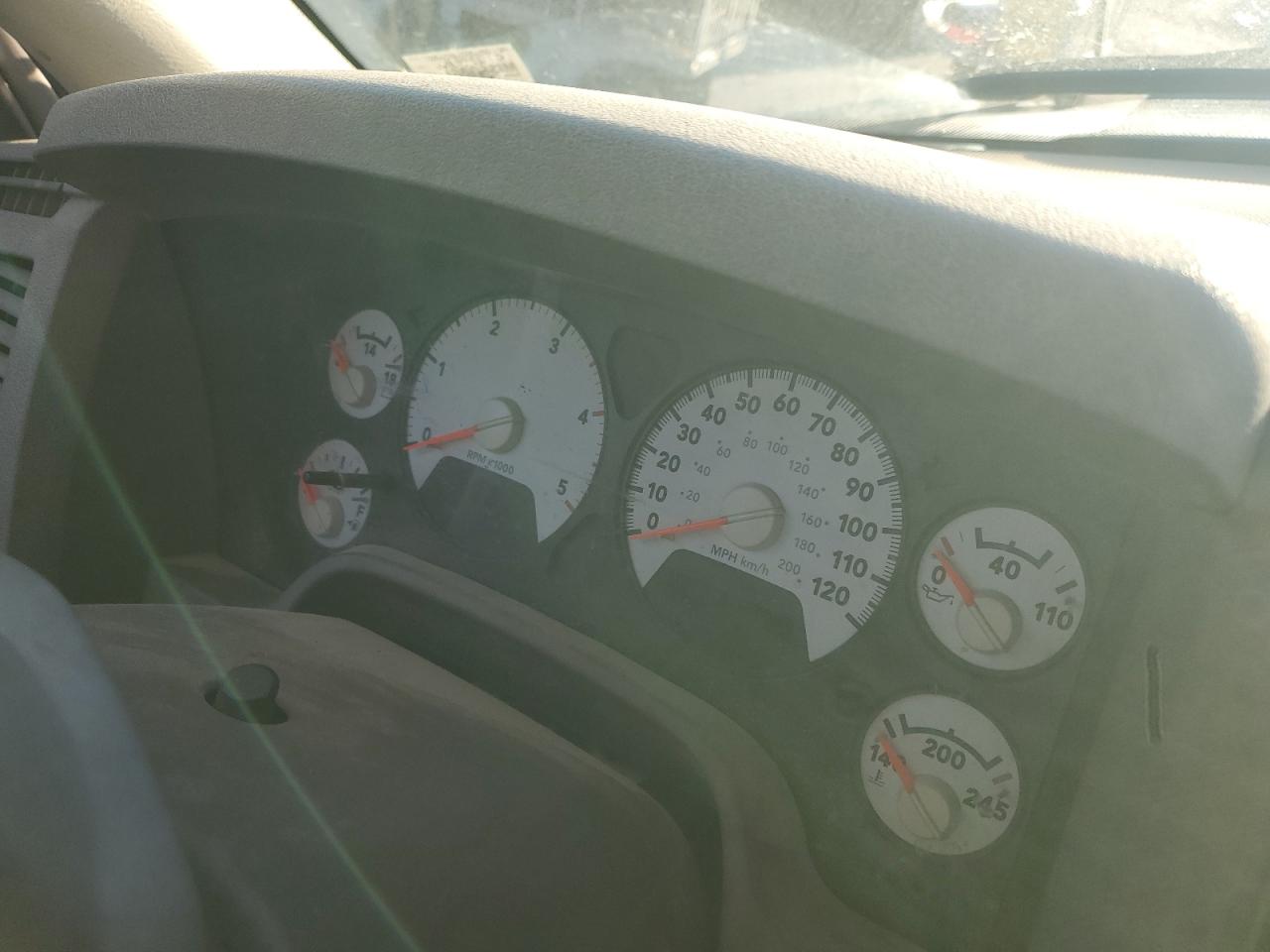 Dodge Ram 2500 St Image 9