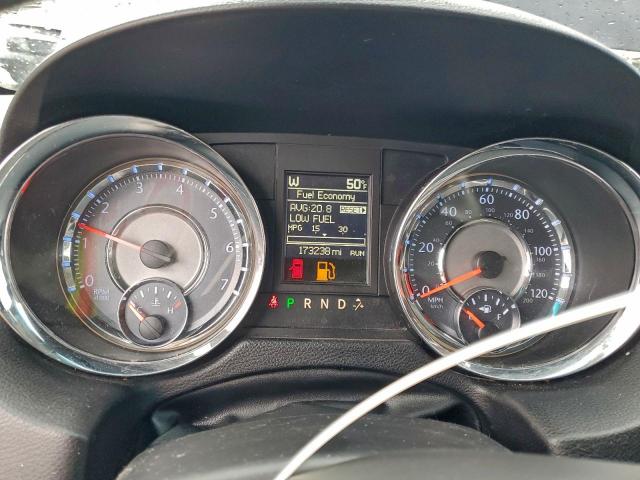 Chrysler Minivan Touring Image 5