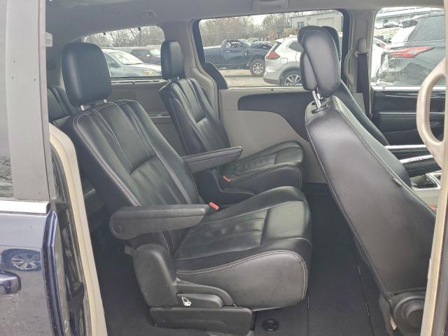 Chrysler Minivan Touring Image 10