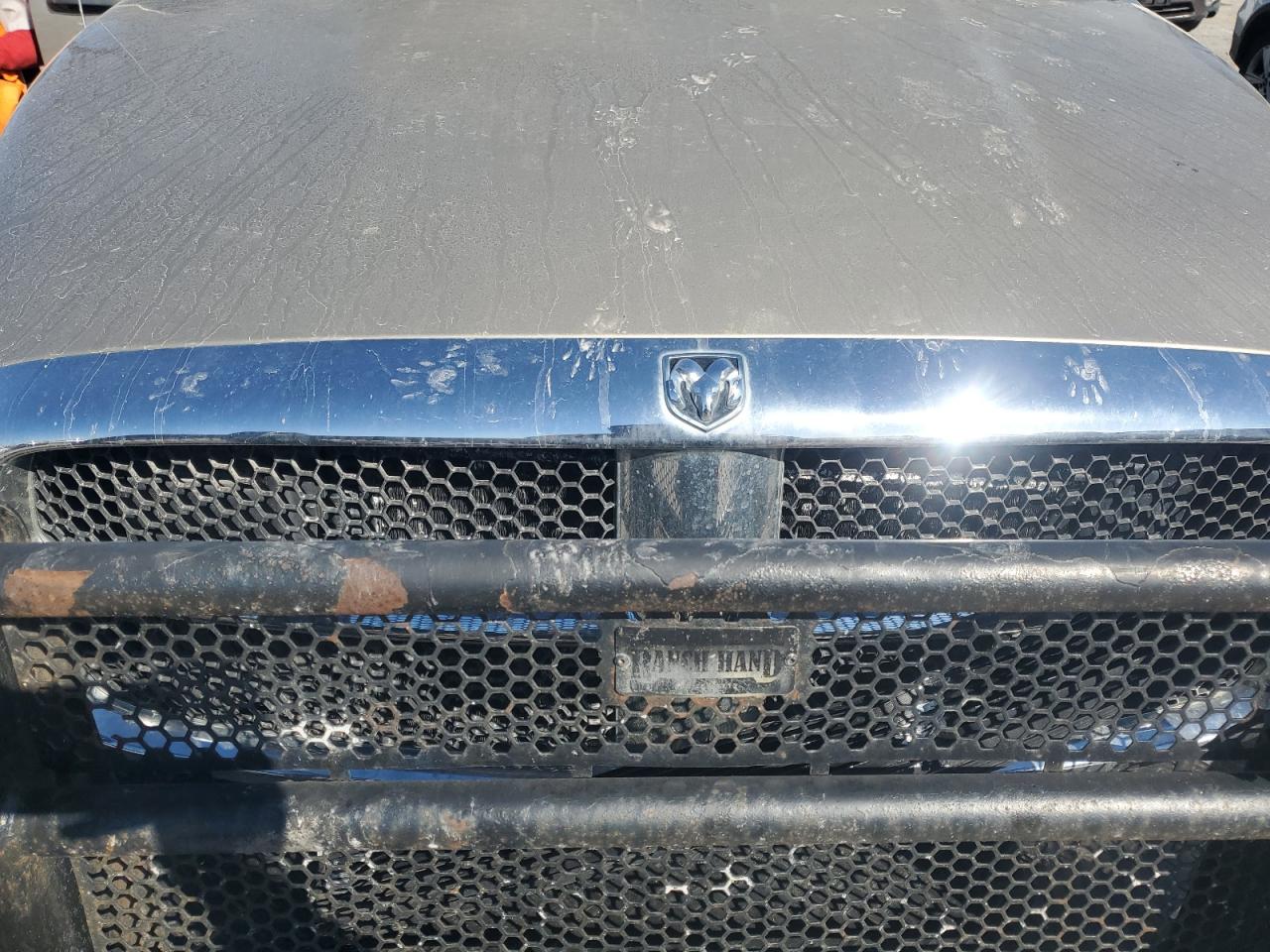 Dodge Ram 2500 St Image 10