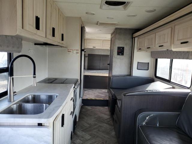 Ford E-450 E450 Super Duty Cutaway Van Image 8