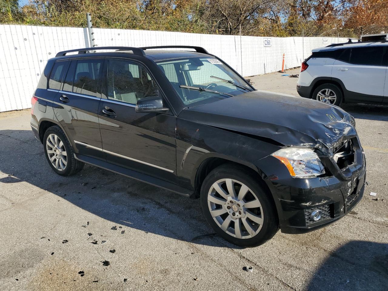 Mercedes-Benz GLK 350 4matic Image 12