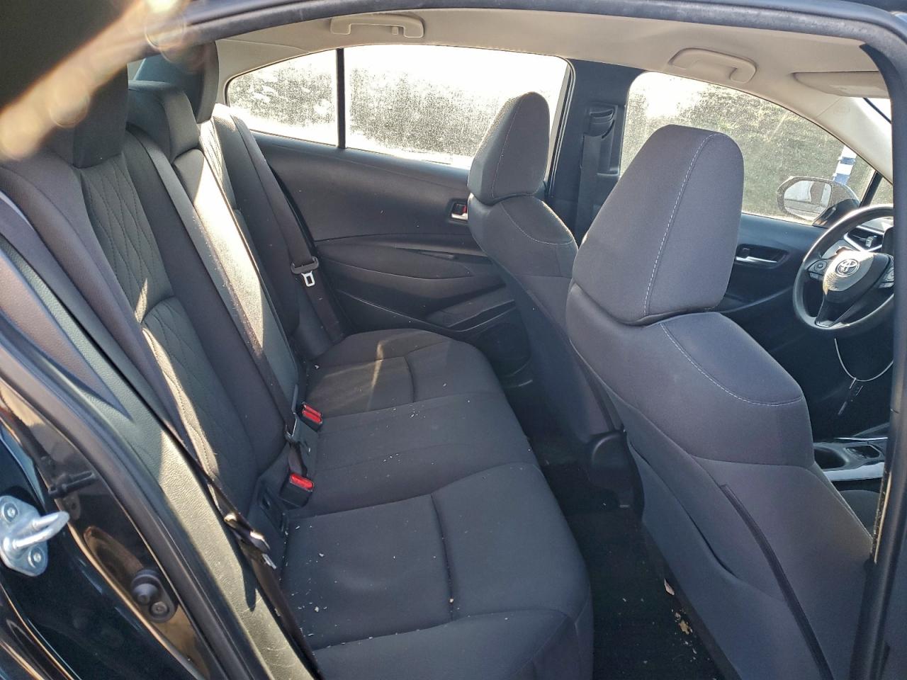 Toyota Corolla Le Image 8