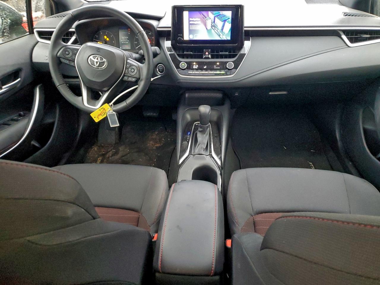 Toyota Corolla Le Image 9