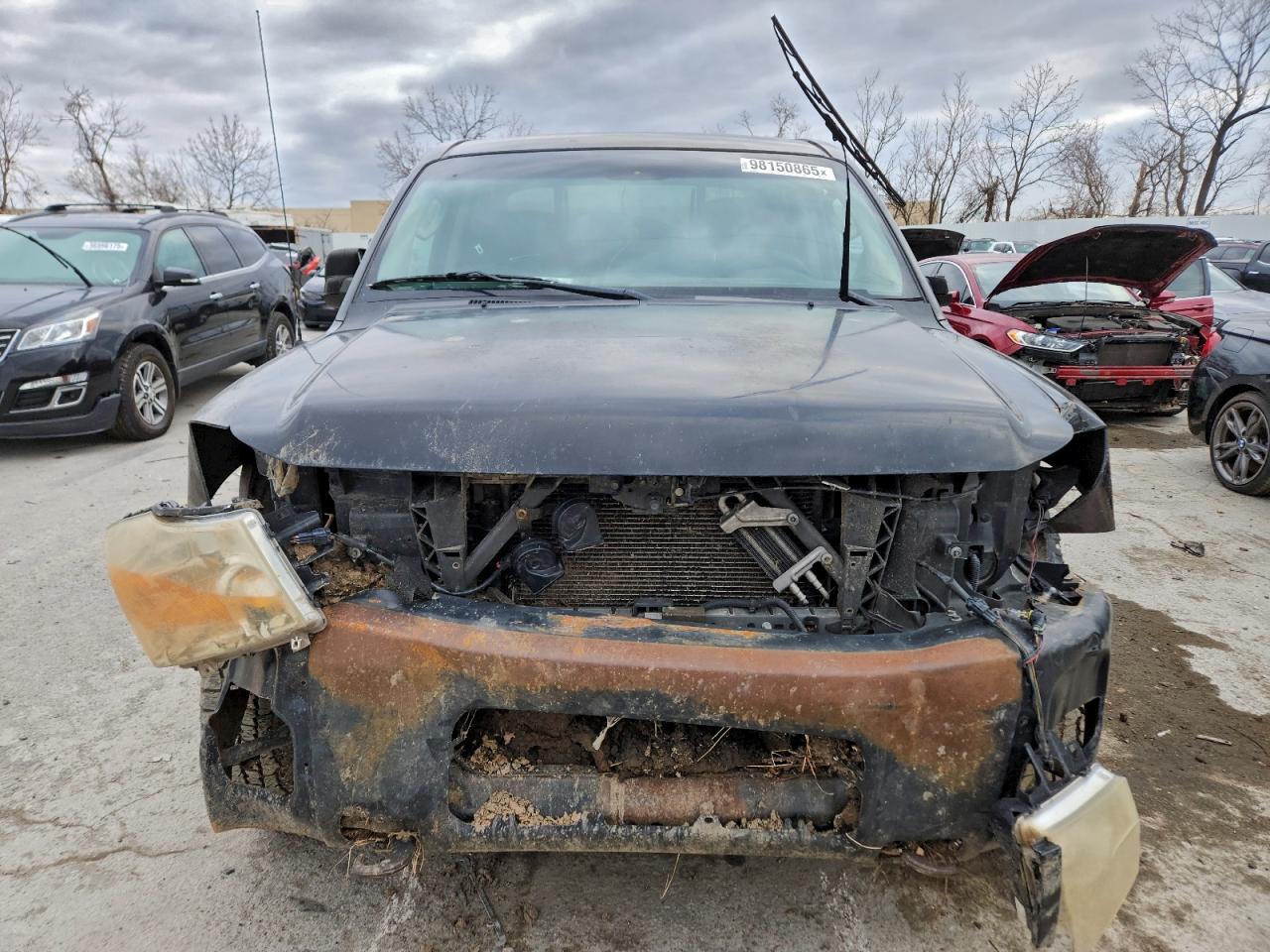 Nissan Titan Xe Image 6