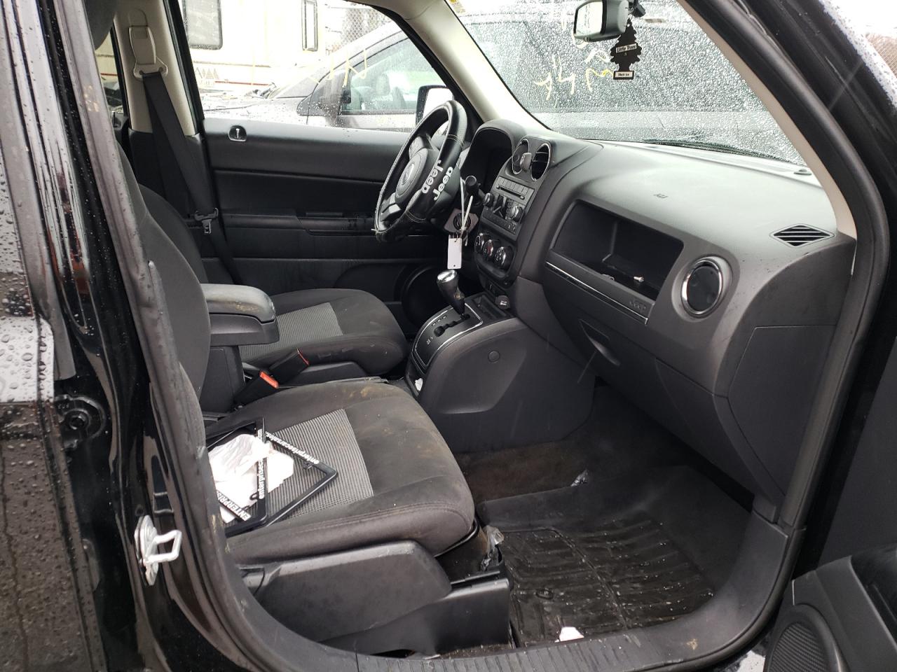 Jeep Patriot Sport Image 6