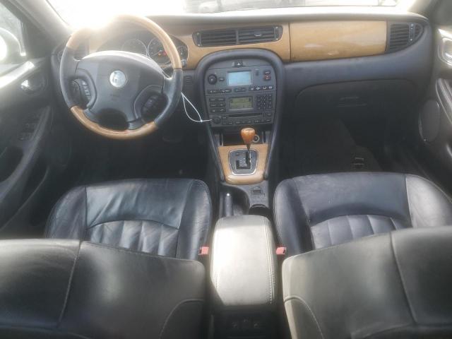 Jaguar X-Type 2.5 Image 6